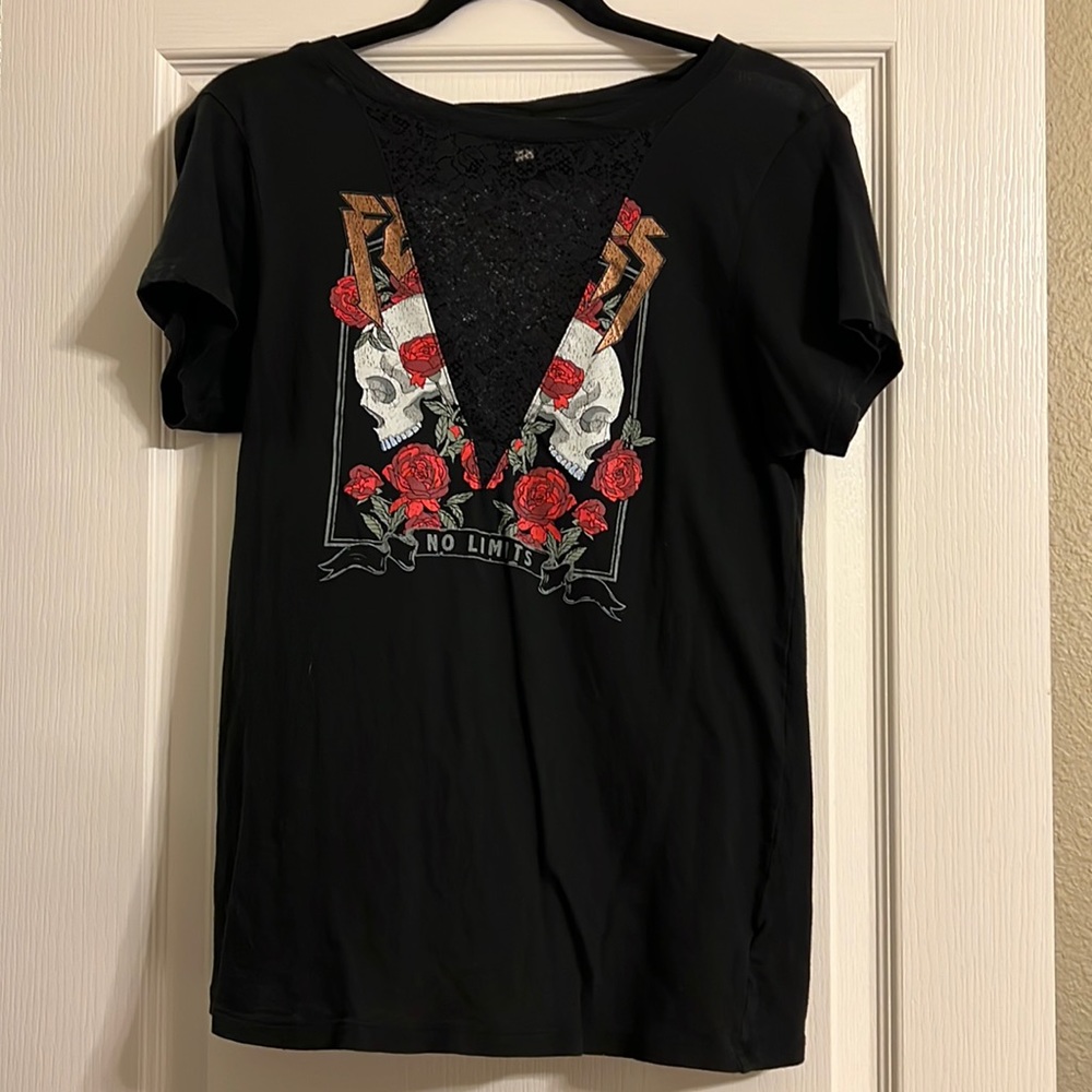 Graphic t-shirt